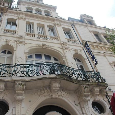 Hotel Au Chapon Fin ปัวติเยร์ ภายนอก รูปภาพ
